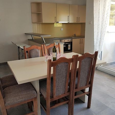 Summer Holiday Apartments 诺瓦利娅 外观 照片