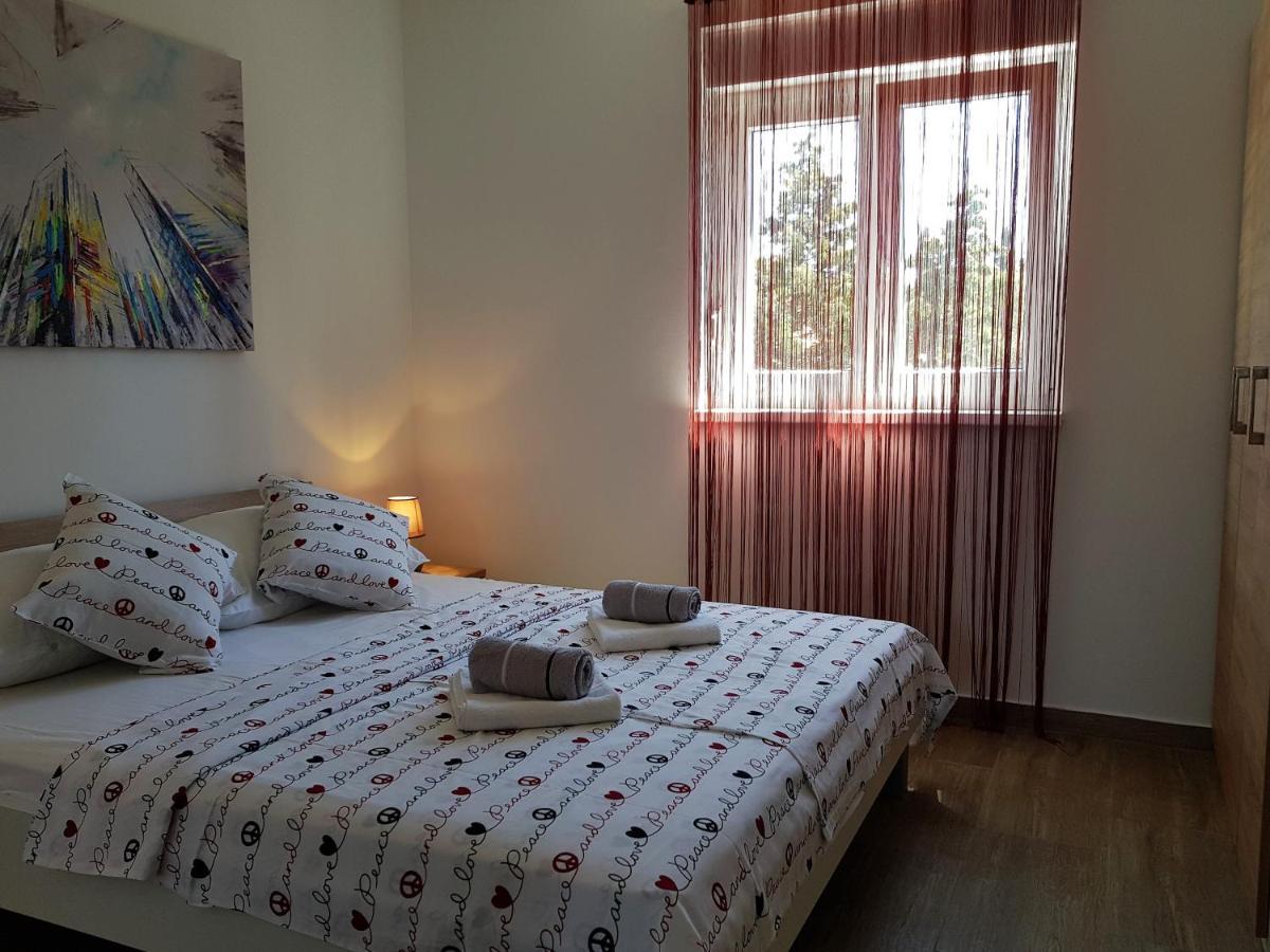 Summer Holiday Apartments 诺瓦利娅 外观 照片