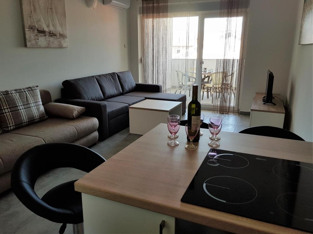 Summer Holiday Apartments 诺瓦利娅 客房 照片