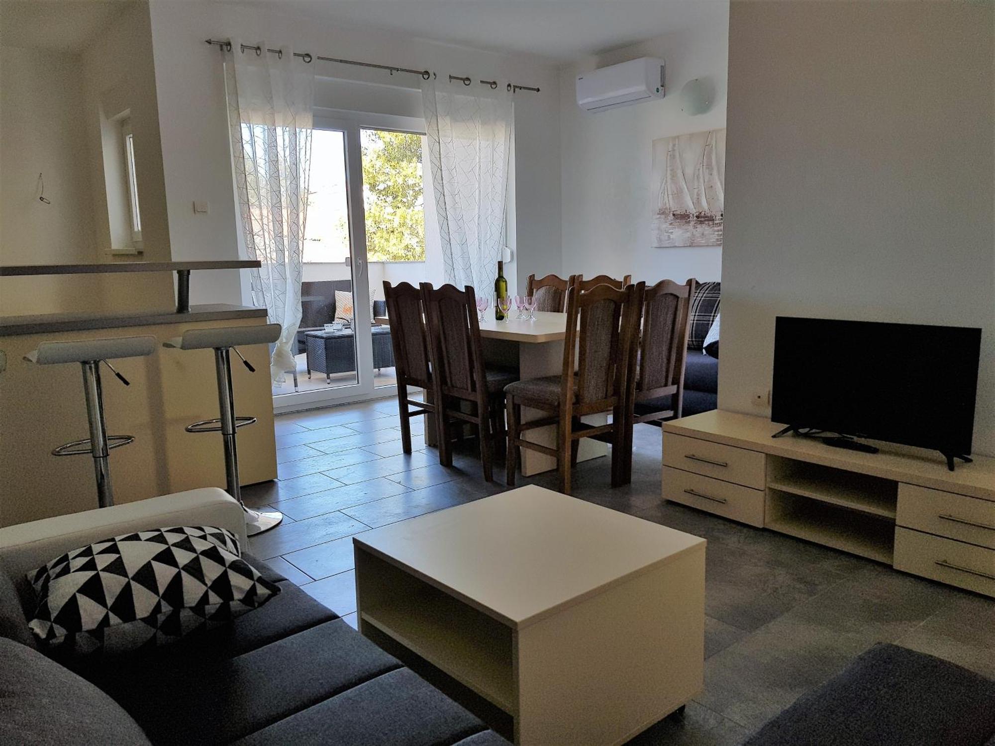 Summer Holiday Apartments 诺瓦利娅 外观 照片