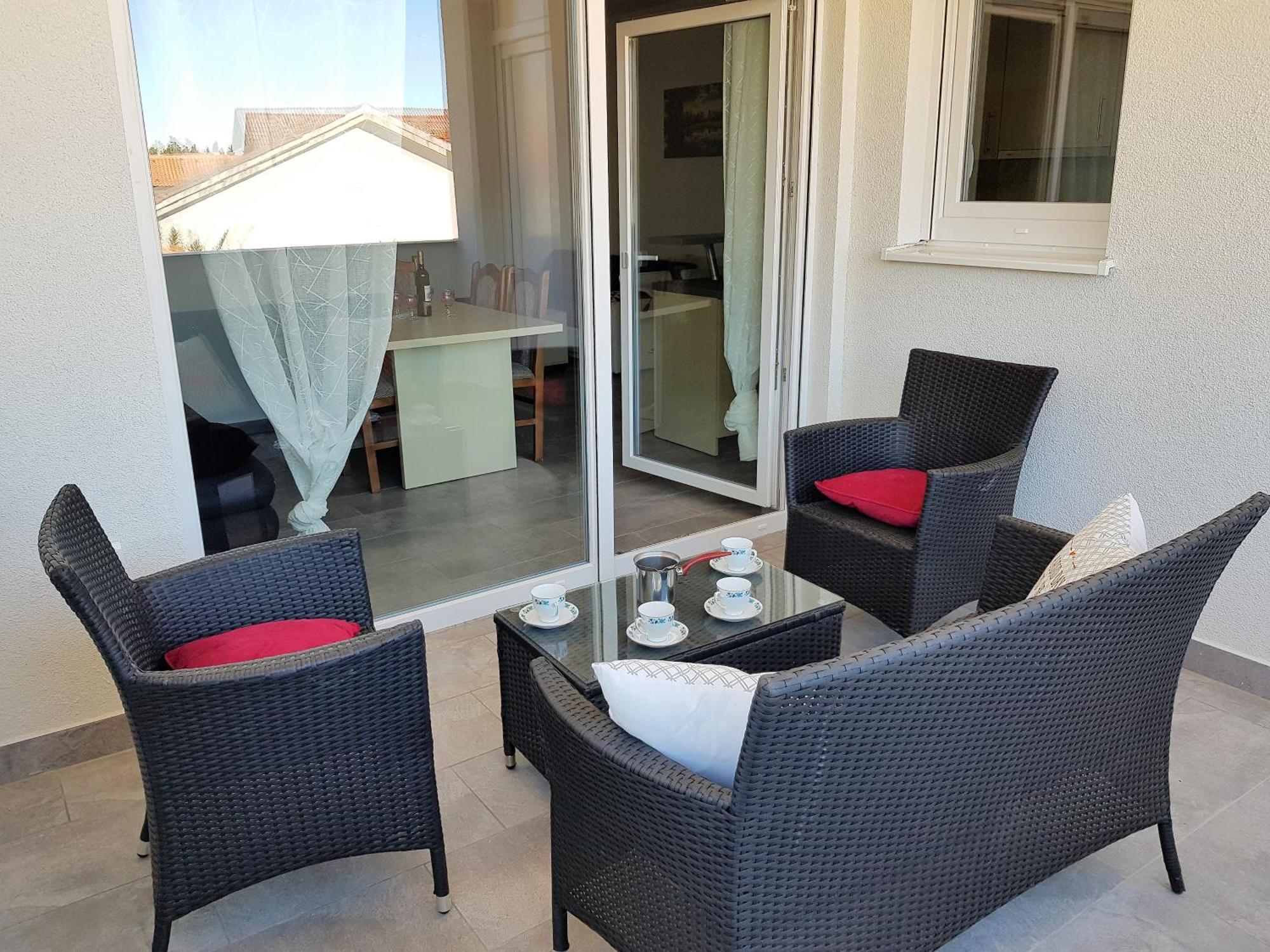 Summer Holiday Apartments 诺瓦利娅 外观 照片